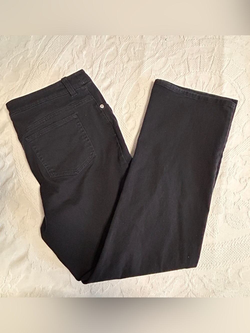 Jones New York Shape Control Stretch Women’s Size 14 Black Straight-Leg Jeans